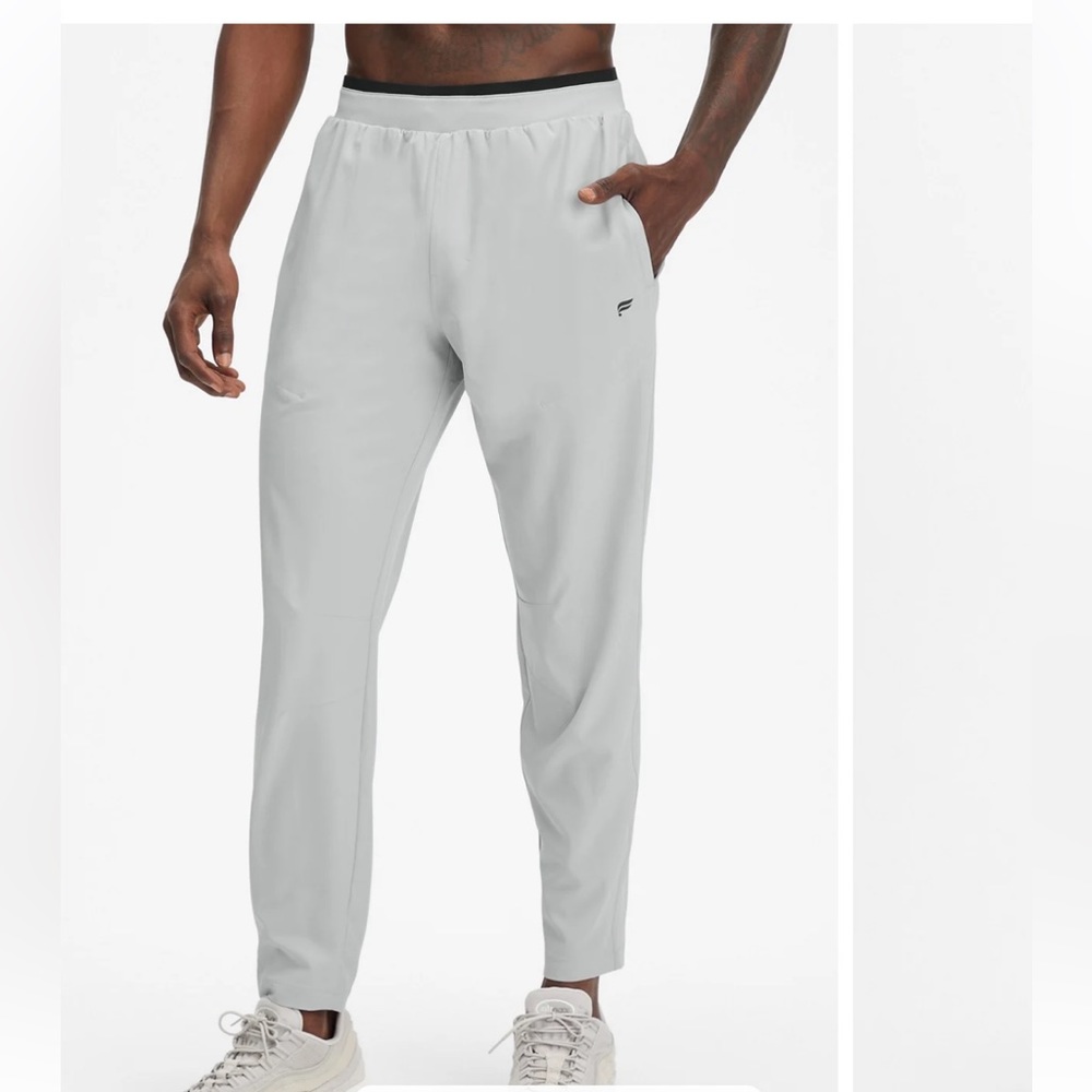 COPY - Fabletics Fundamental Pant
